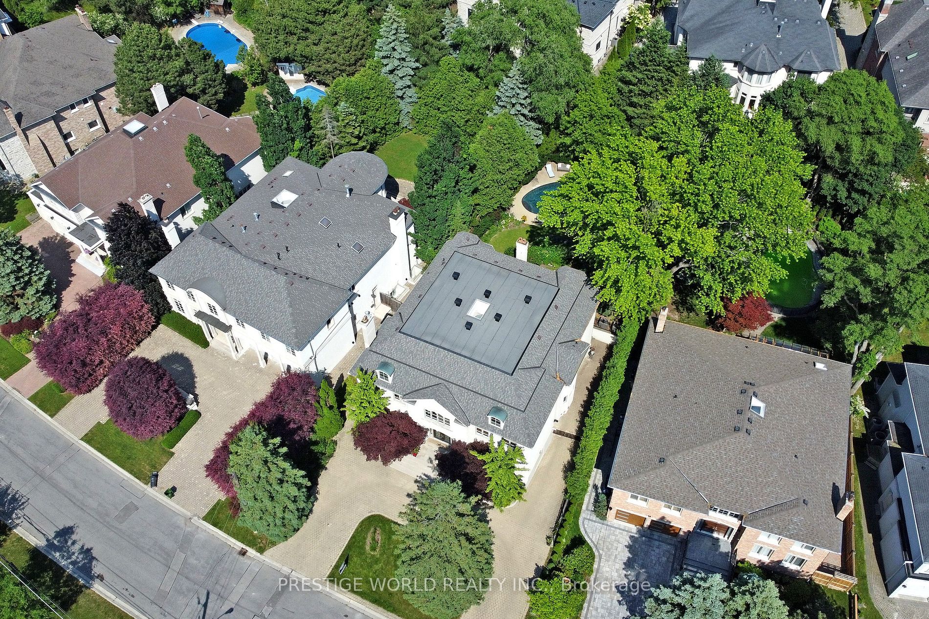37 Rollscourt Drive