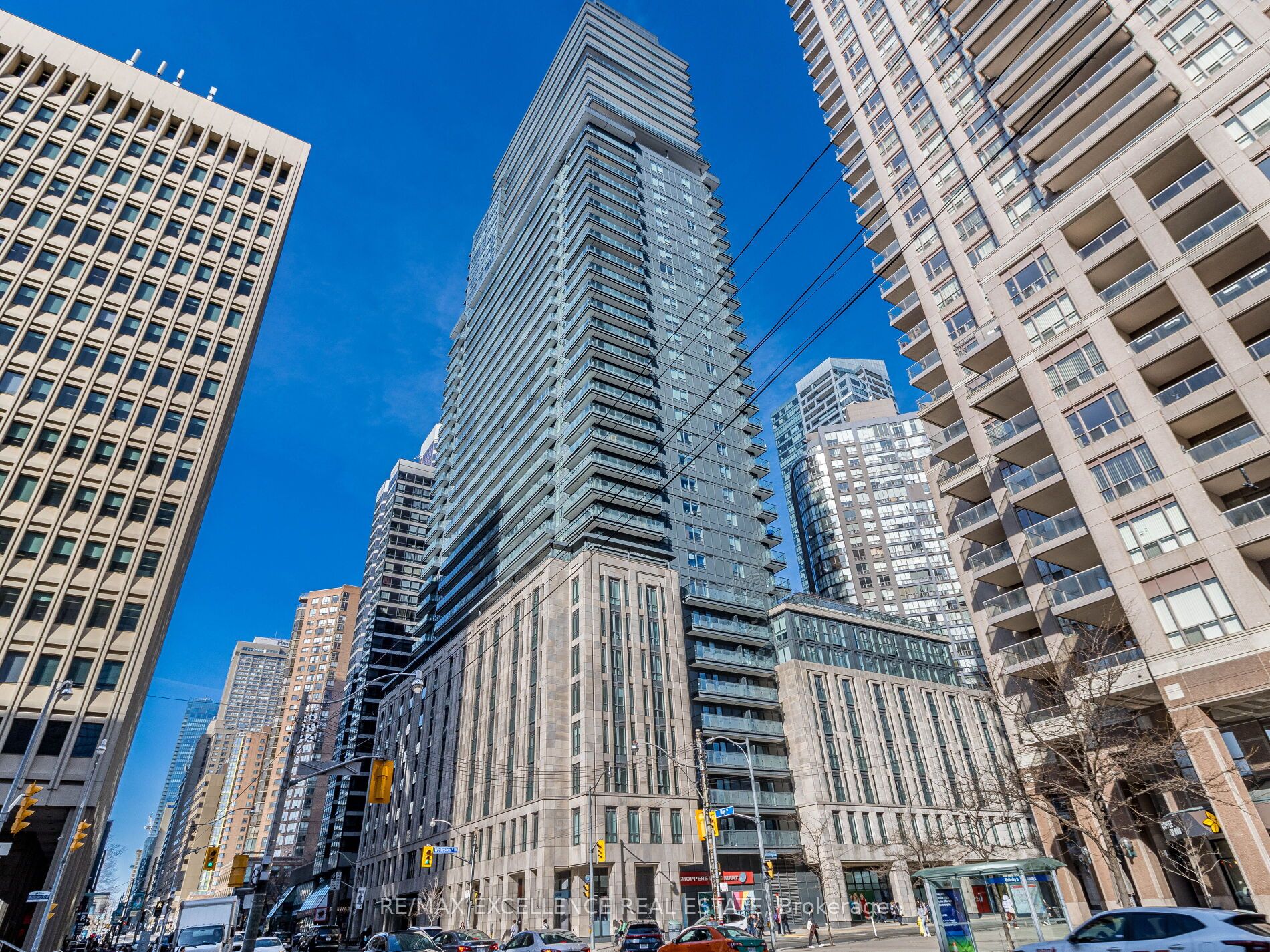 955 Bay St N, #421