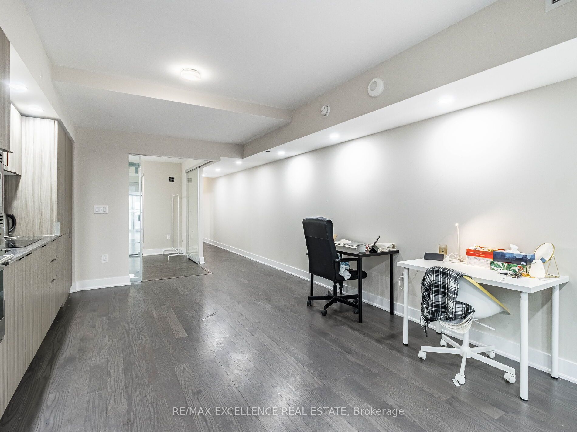 955 Bay St N, #421