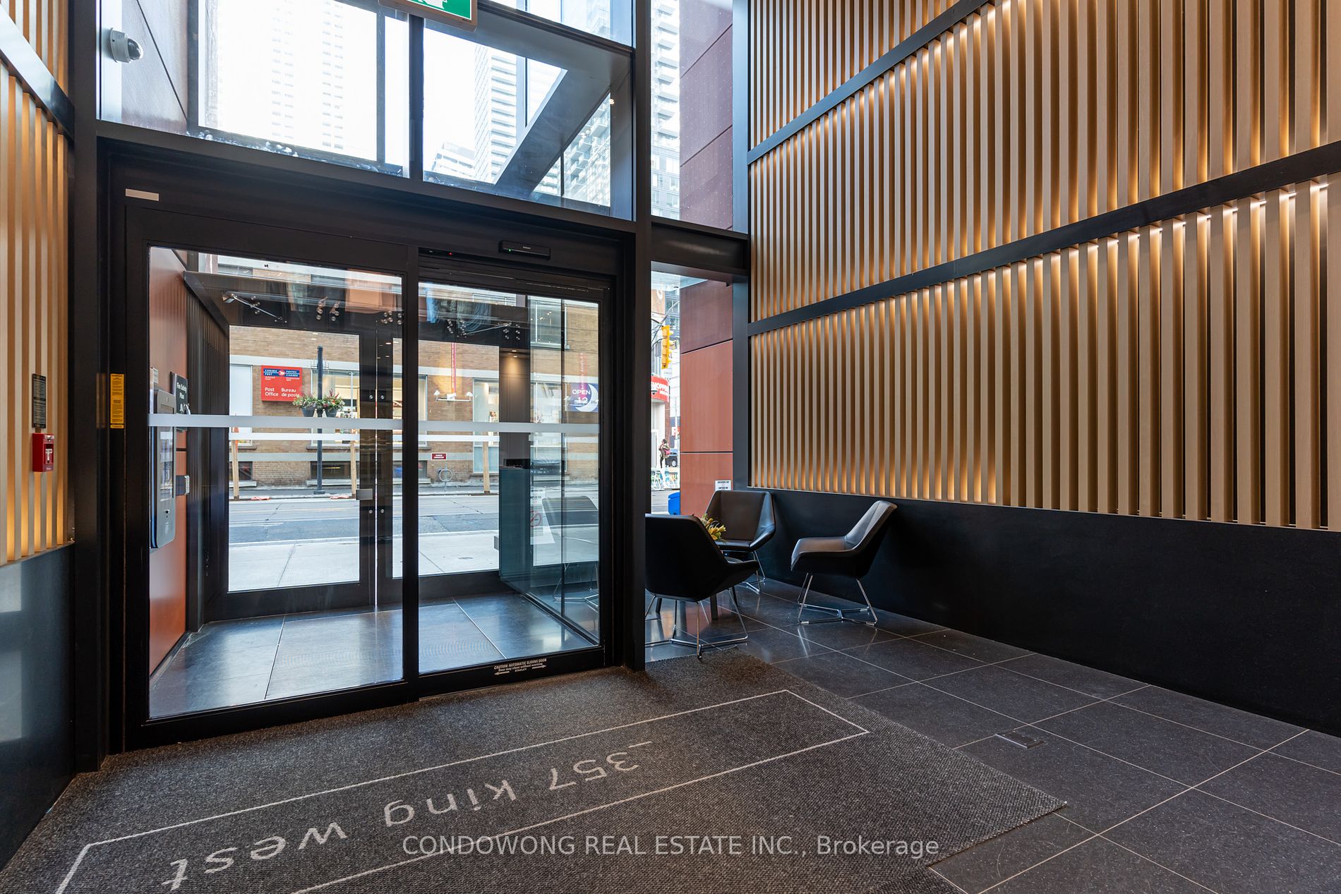 357 King Street W, #2005
