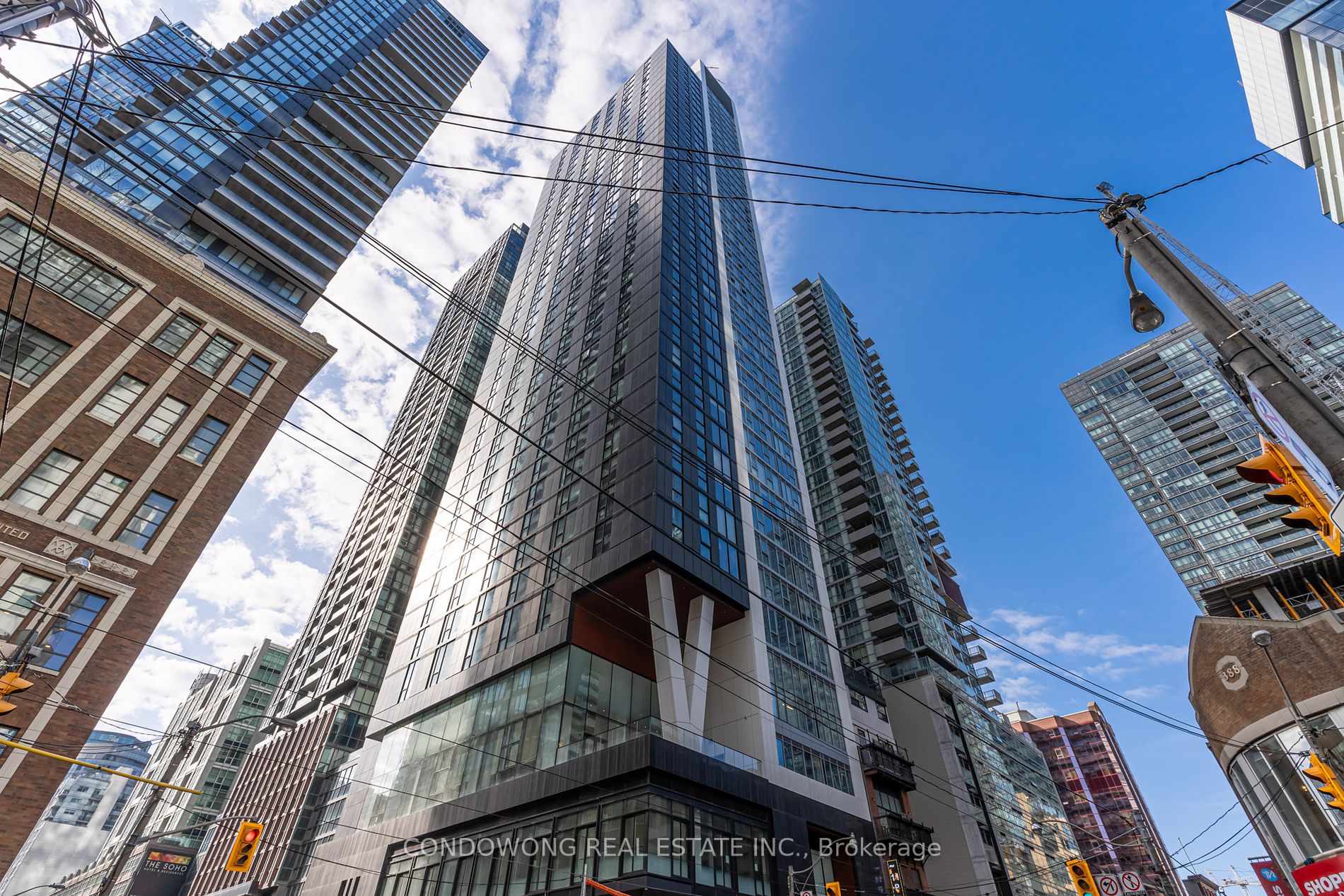 357 King Street W, #2005