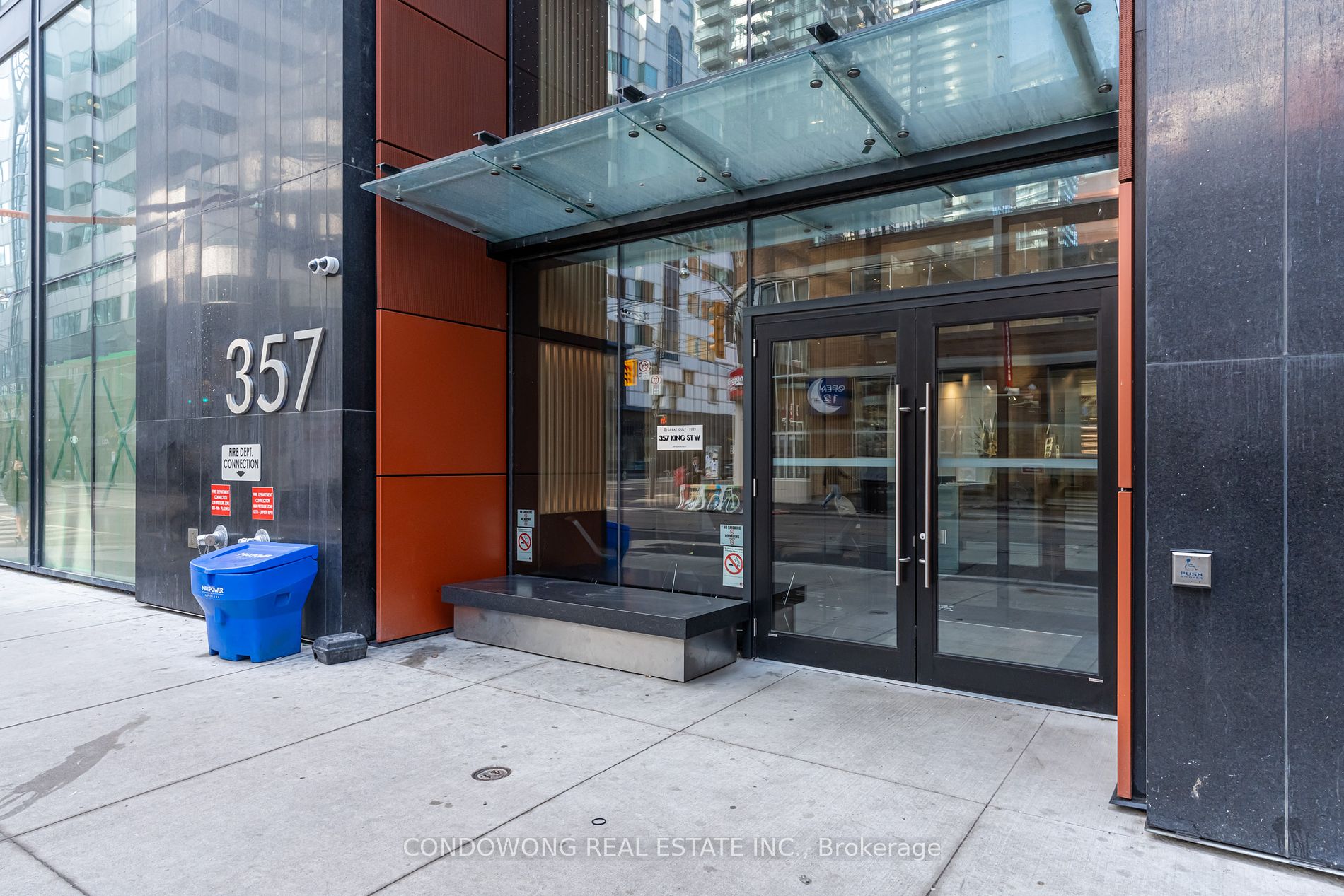 357 King Street W, #2005