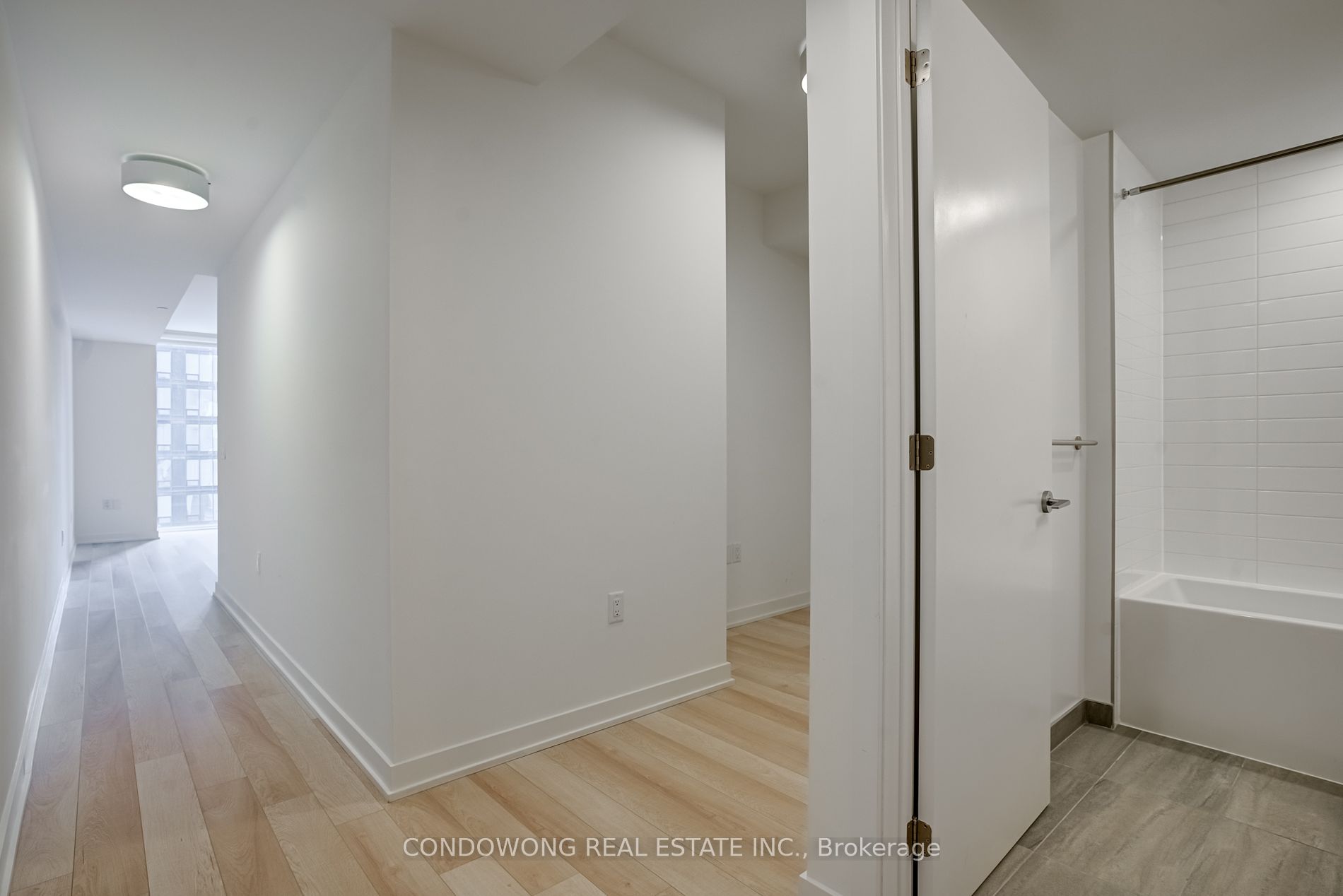 357 King Street W, #2005