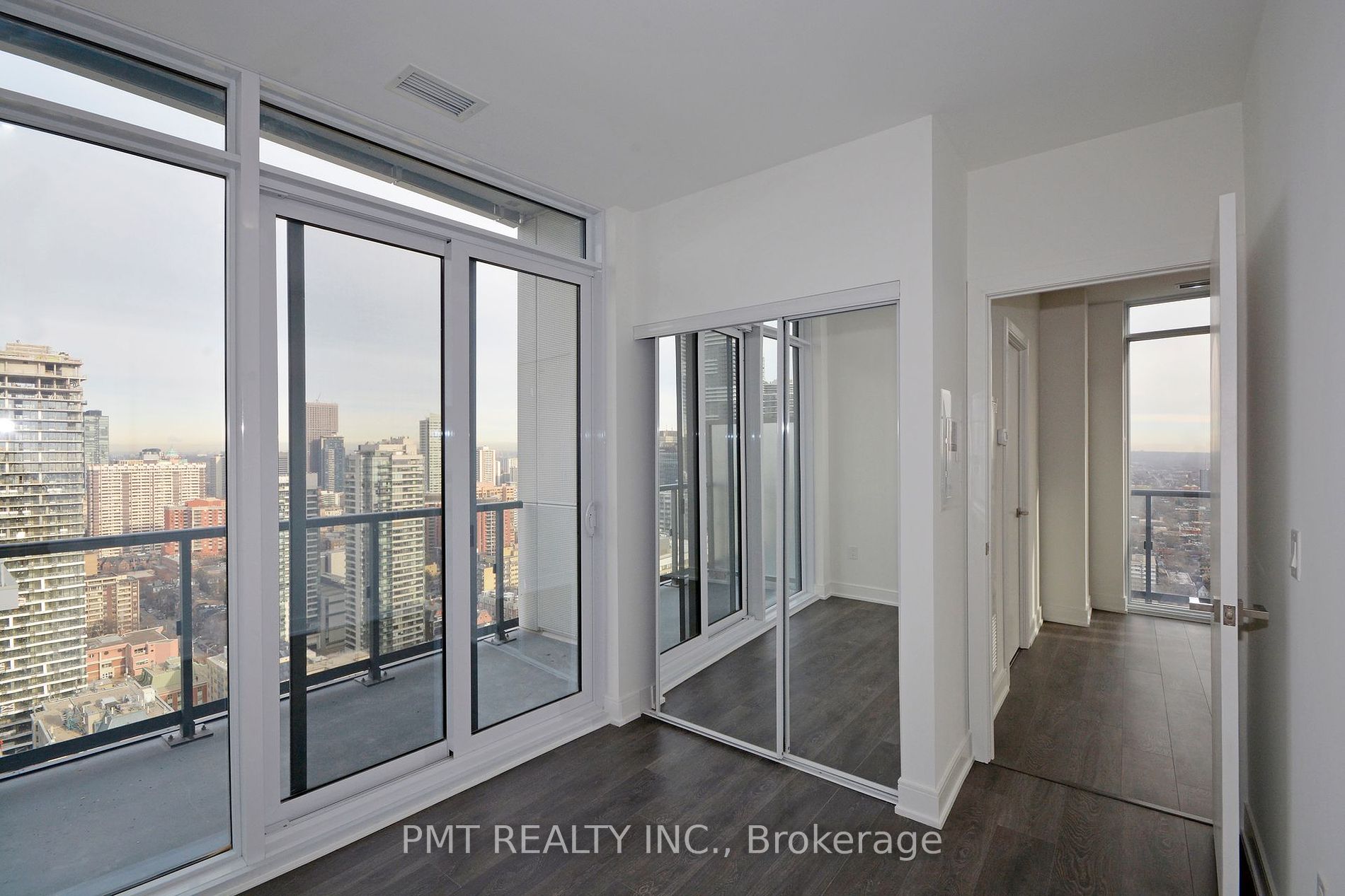 89 McGill Street, #Ph05