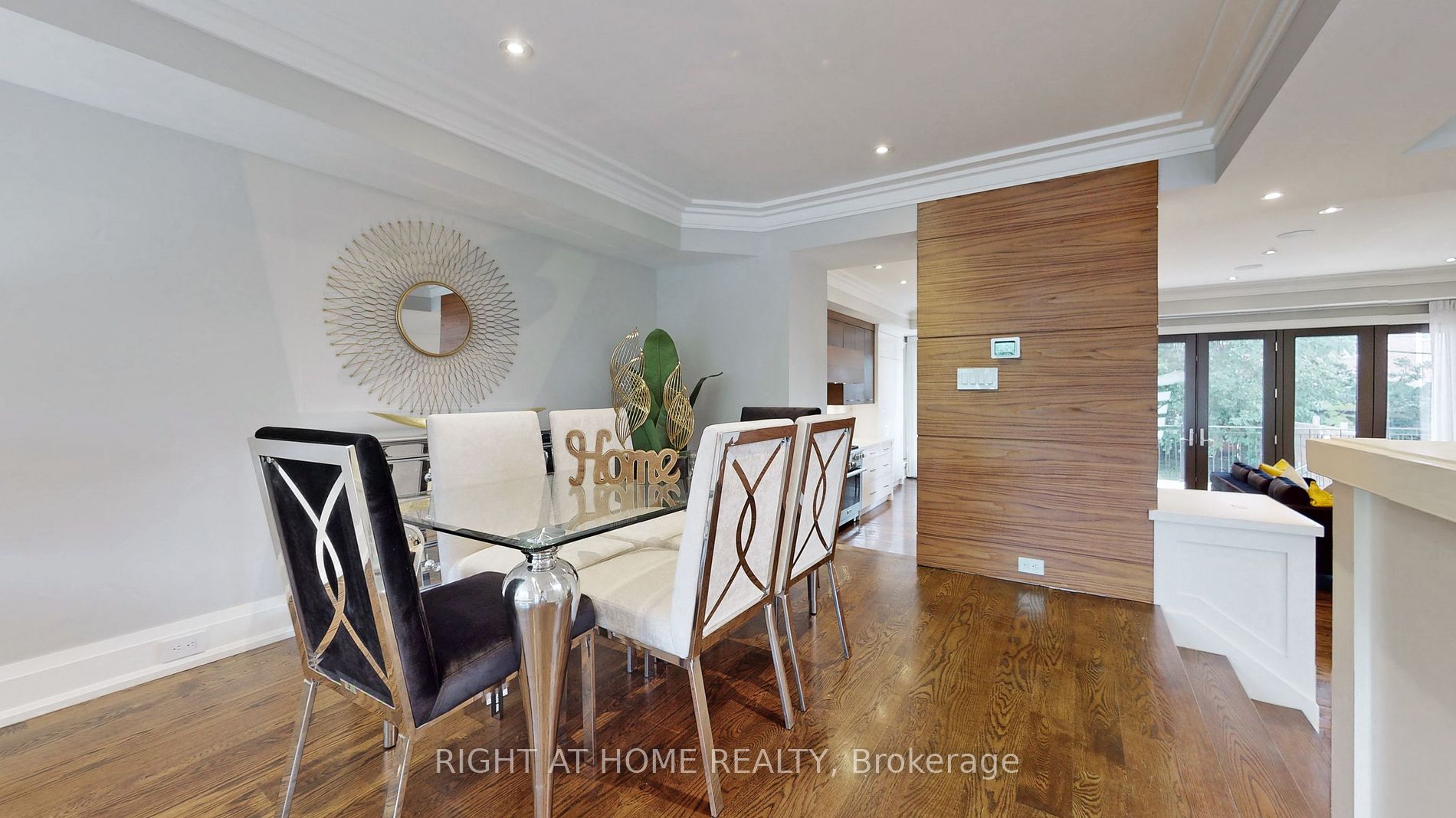 100 Parklea Dr