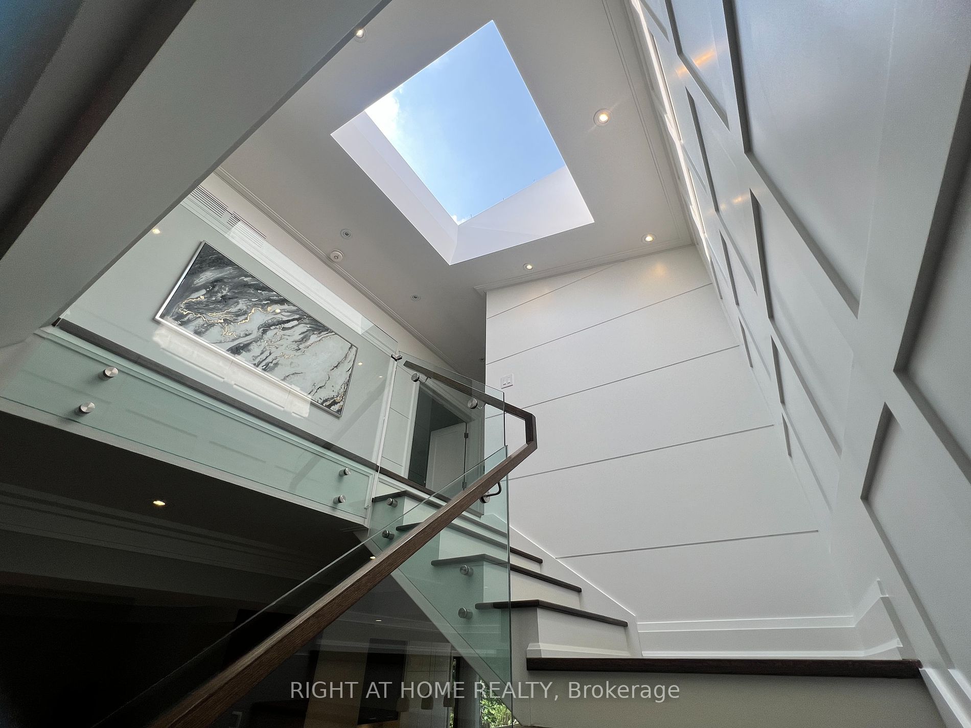 100 Parklea Dr