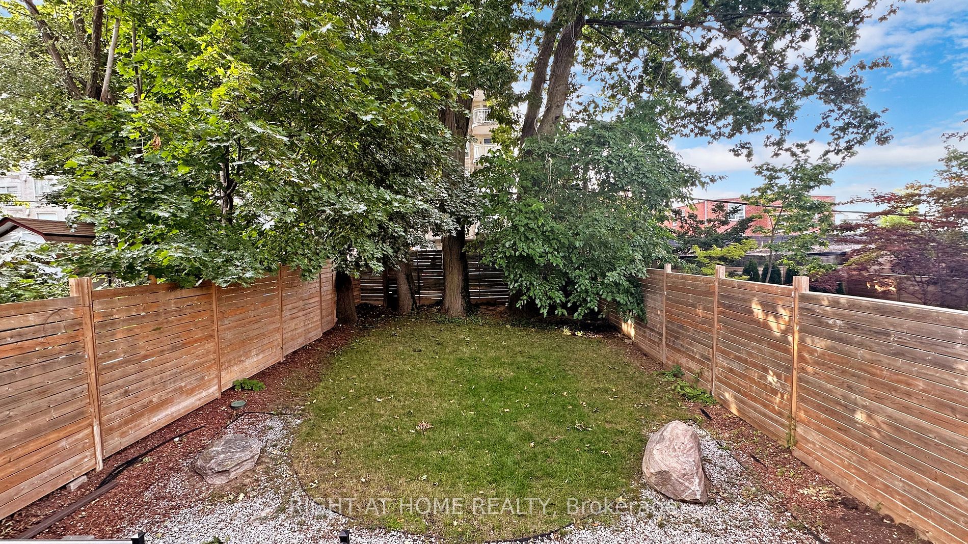 100 Parklea Dr