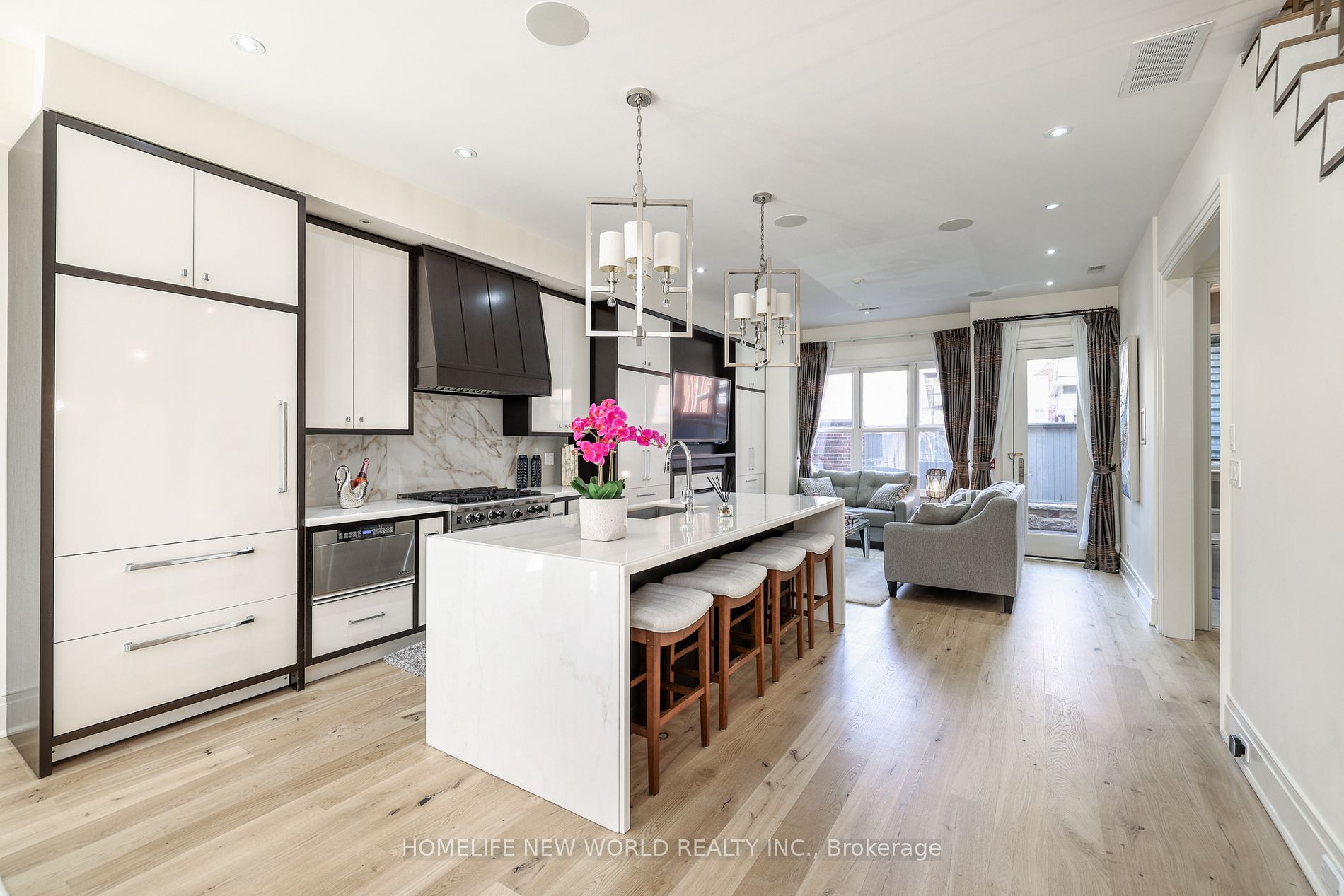 9 Dunvegan Rd