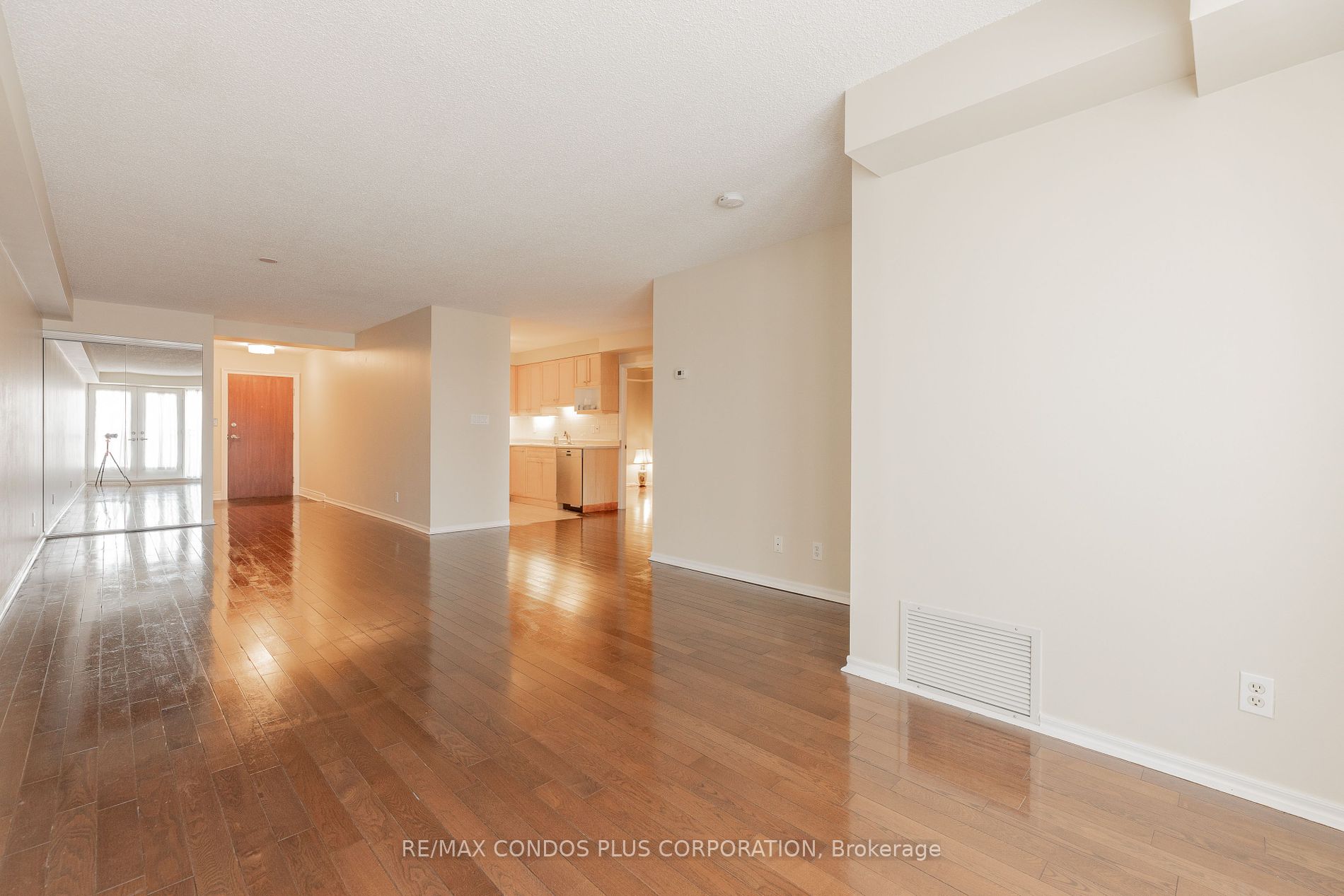 645 Millwood Road, #305