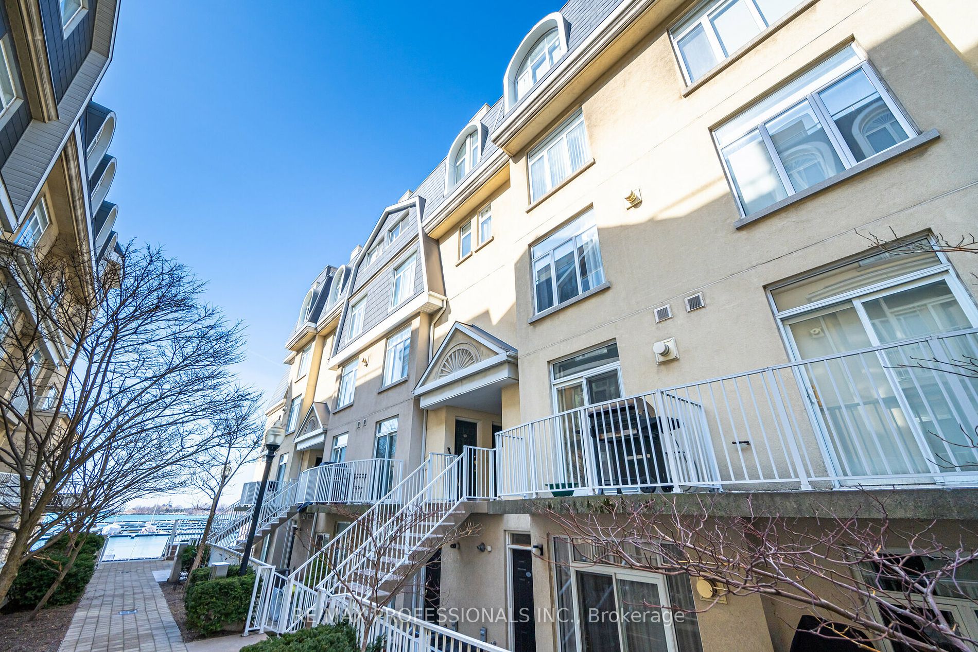 32 Stadium Road #362