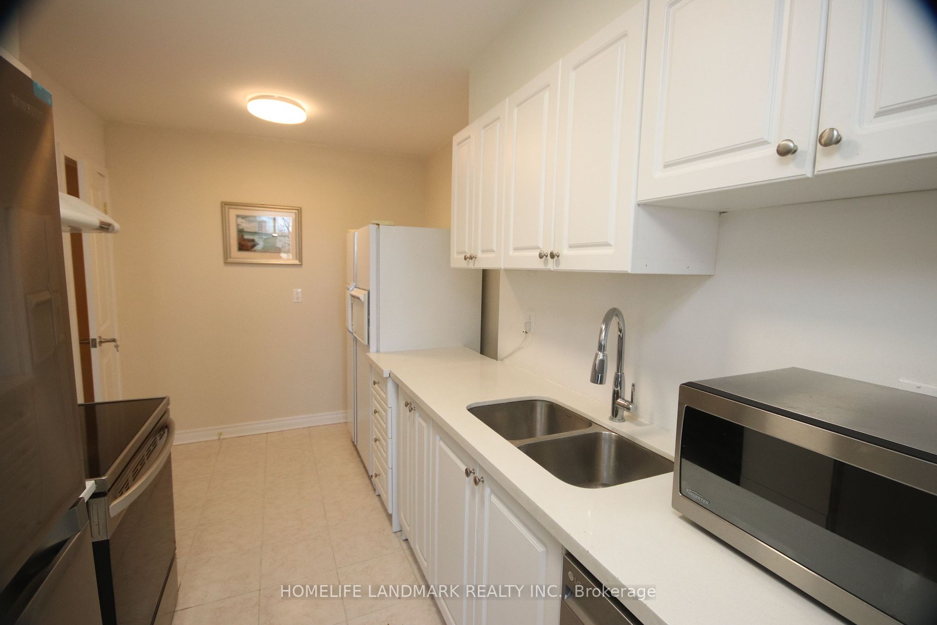 260 Seneca Hill Drive #408