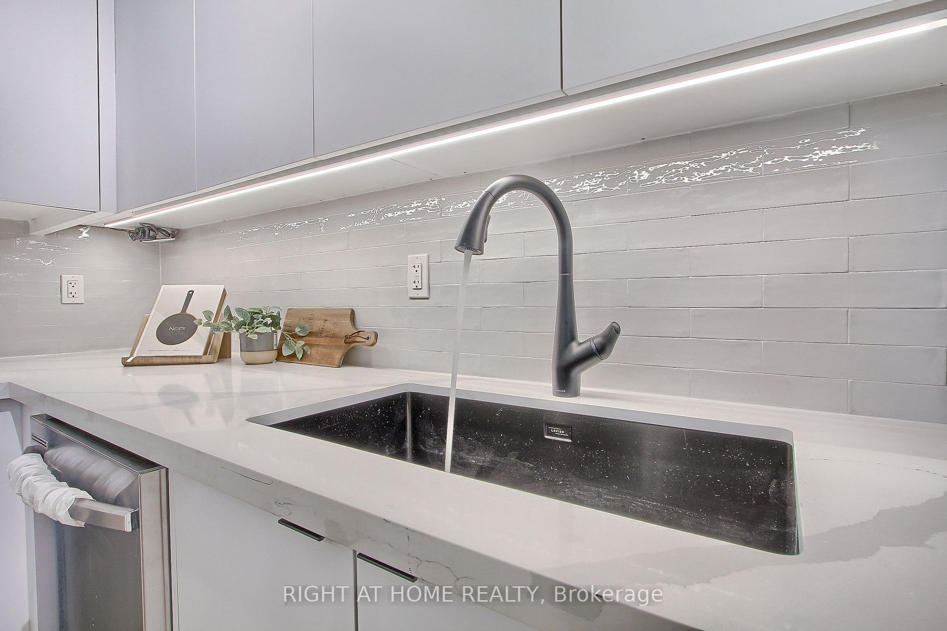 1201 Dovercourt Road #Unit 2