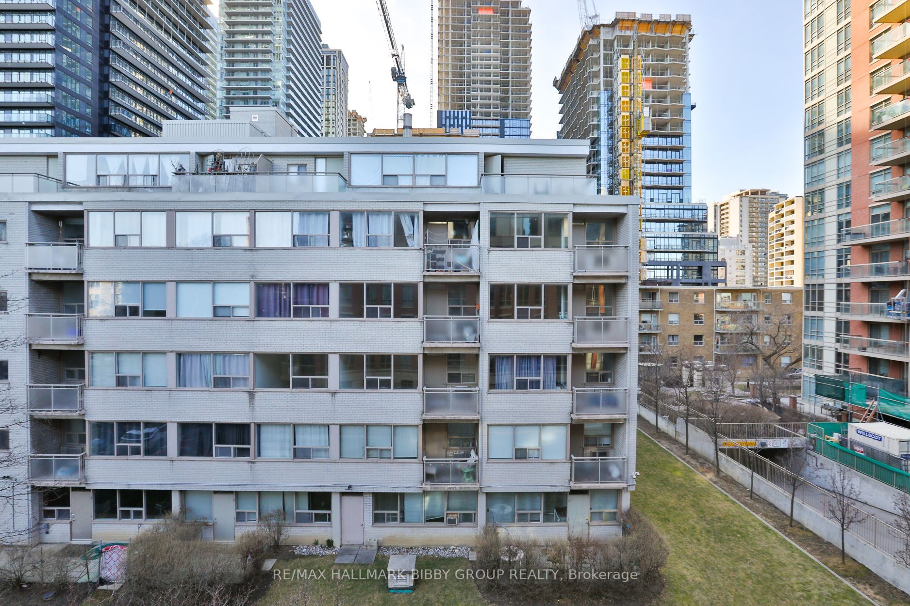 900 Mount Pleasant Road #426
