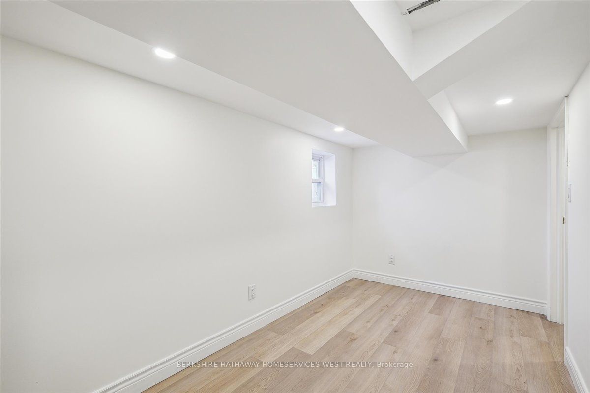 37 Collahie Street, #MAIN