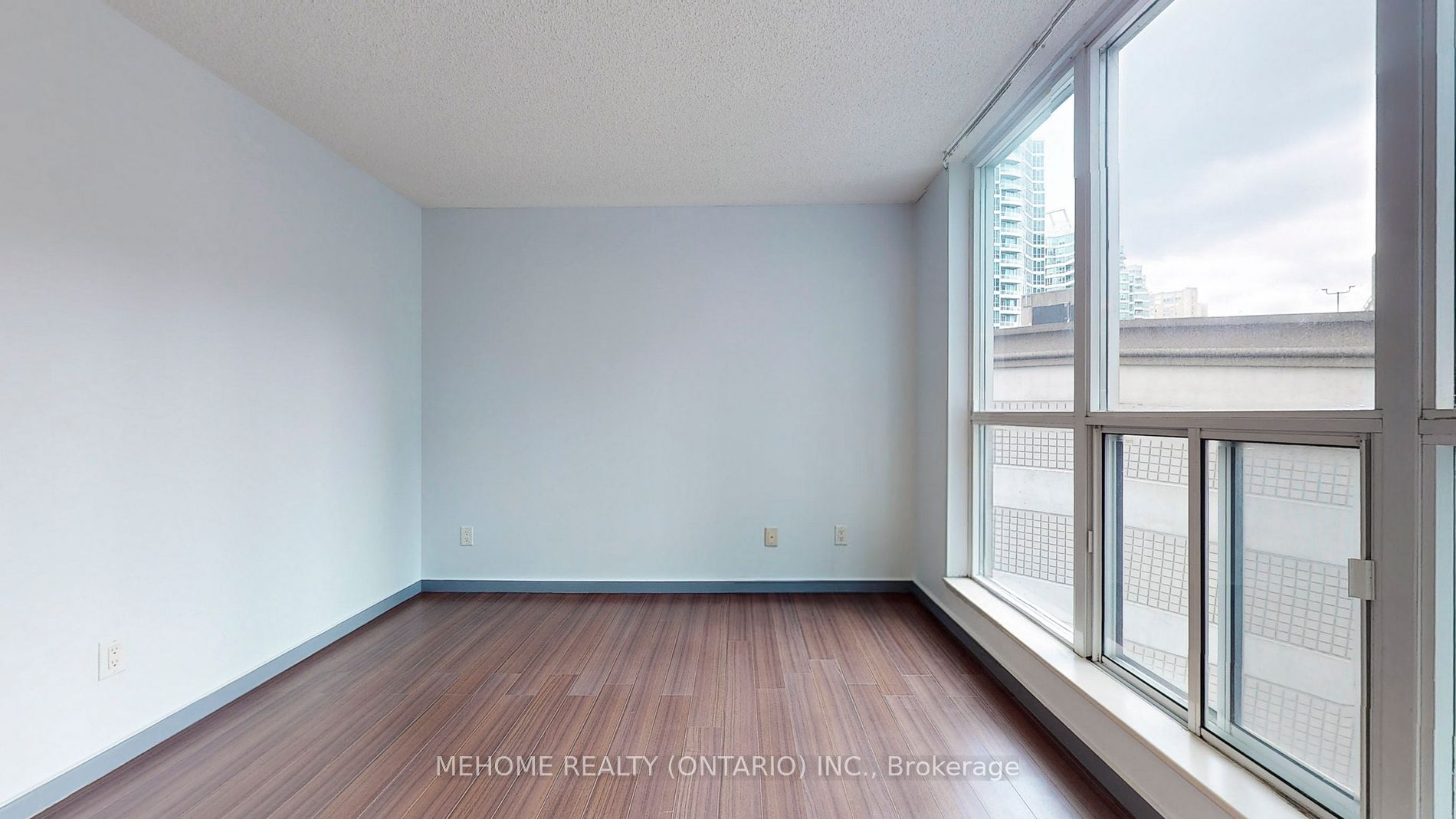 8 York St, #612