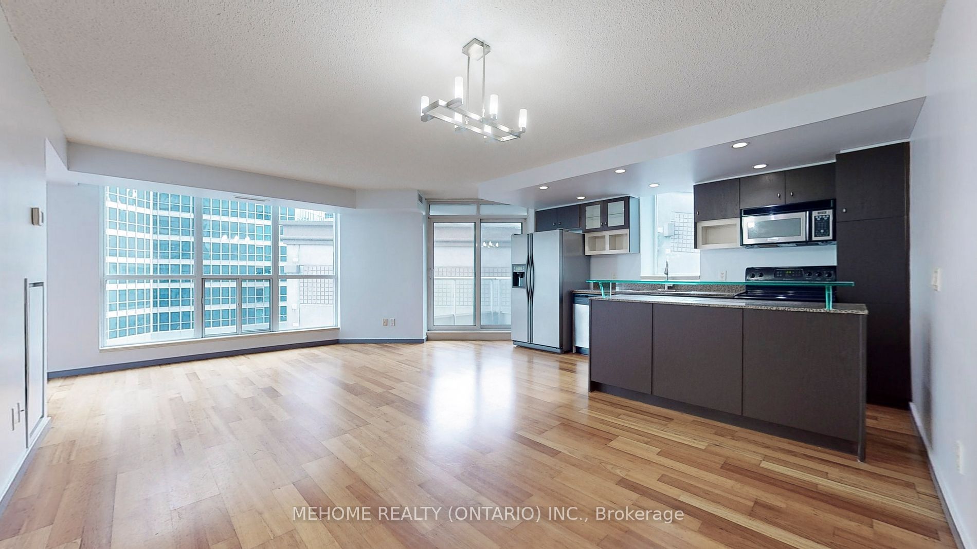 8 York St, #612