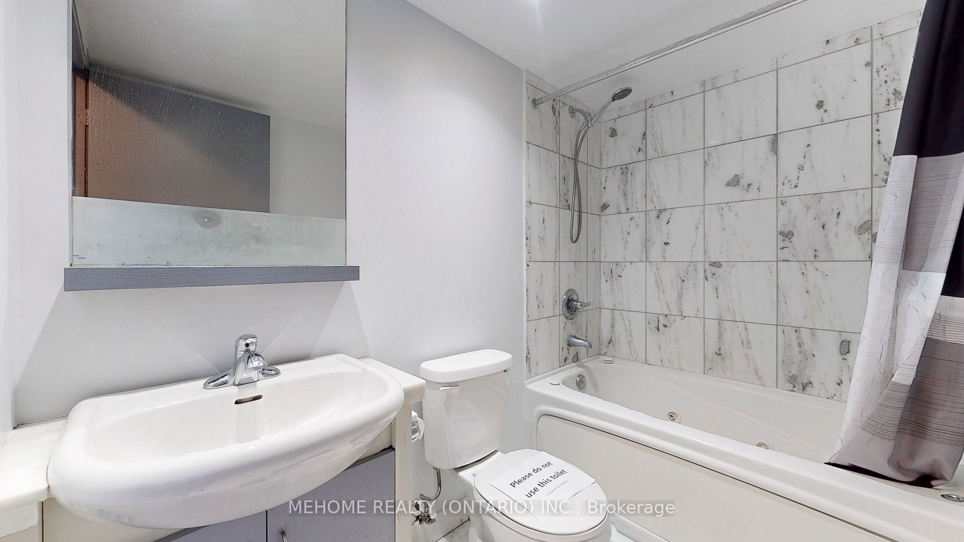 8 York St, #612