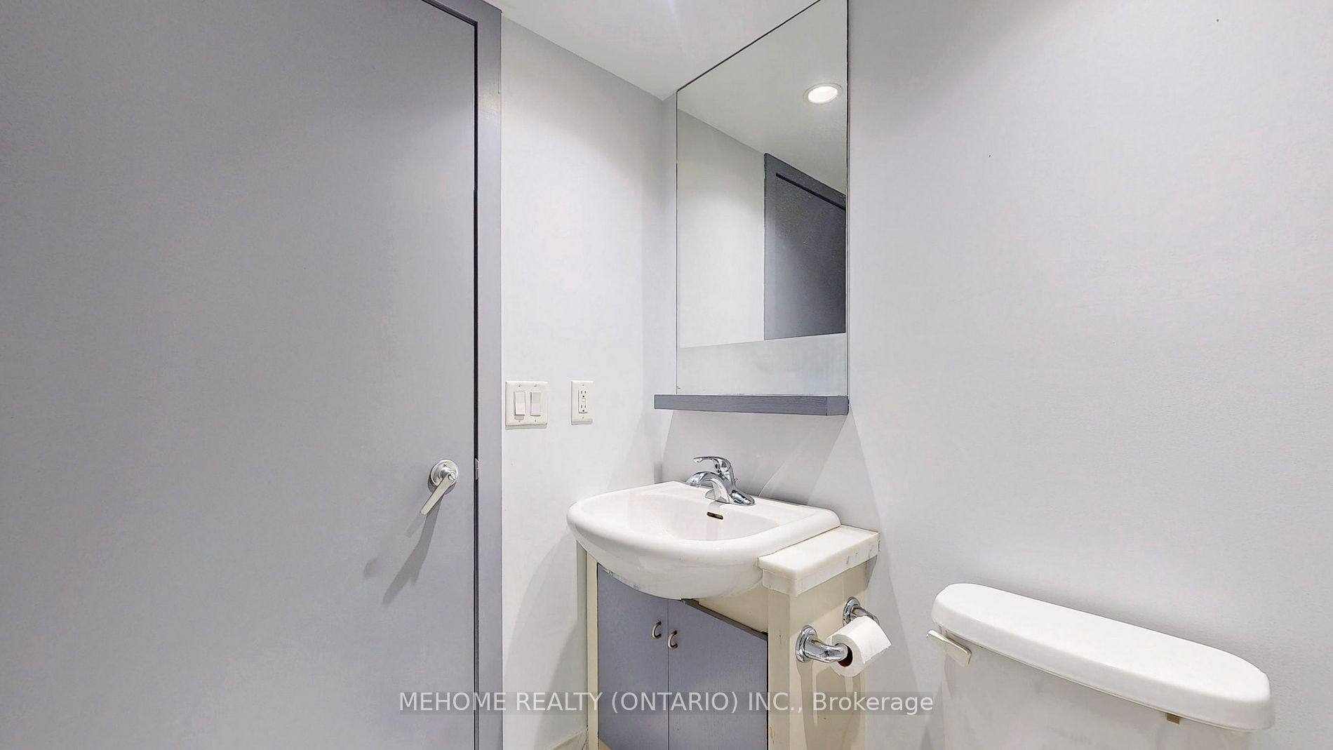 8 York St, #612