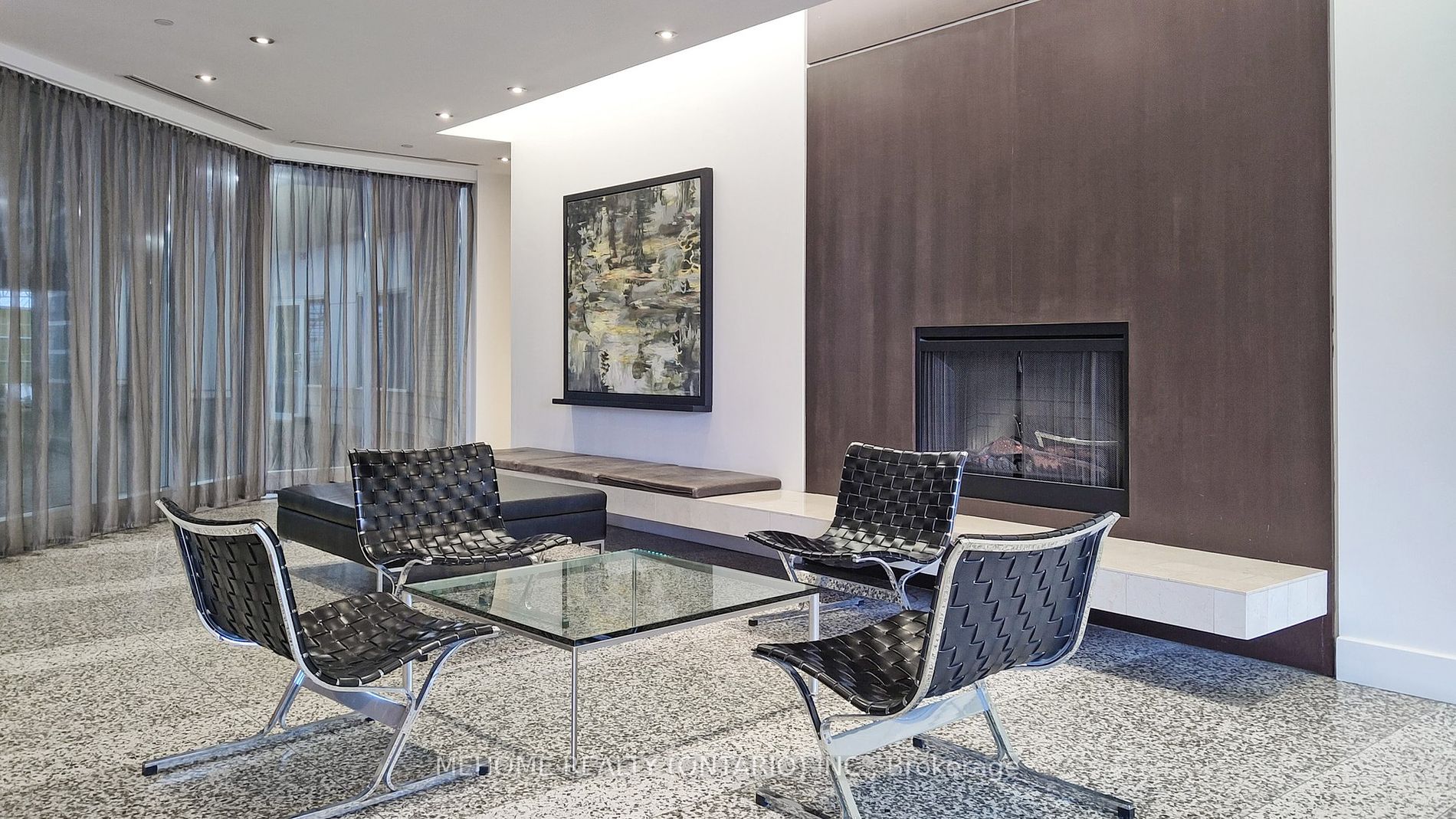 8 York St, #612