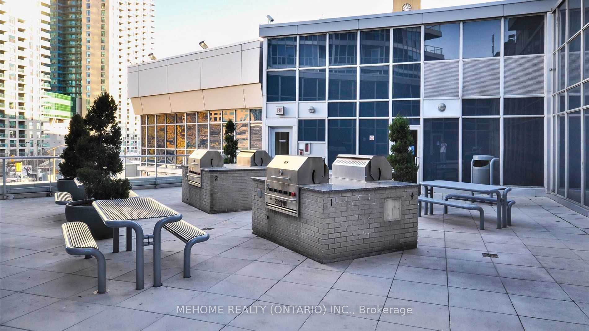 8 York St, #612