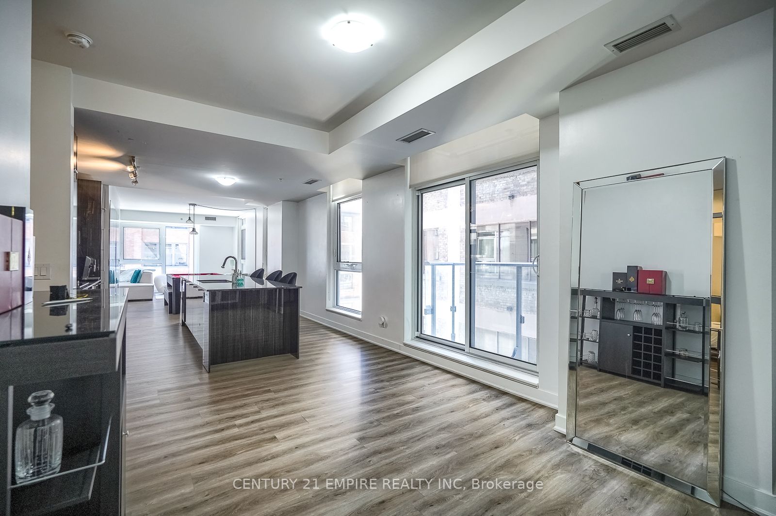 30 Nelson Street #325