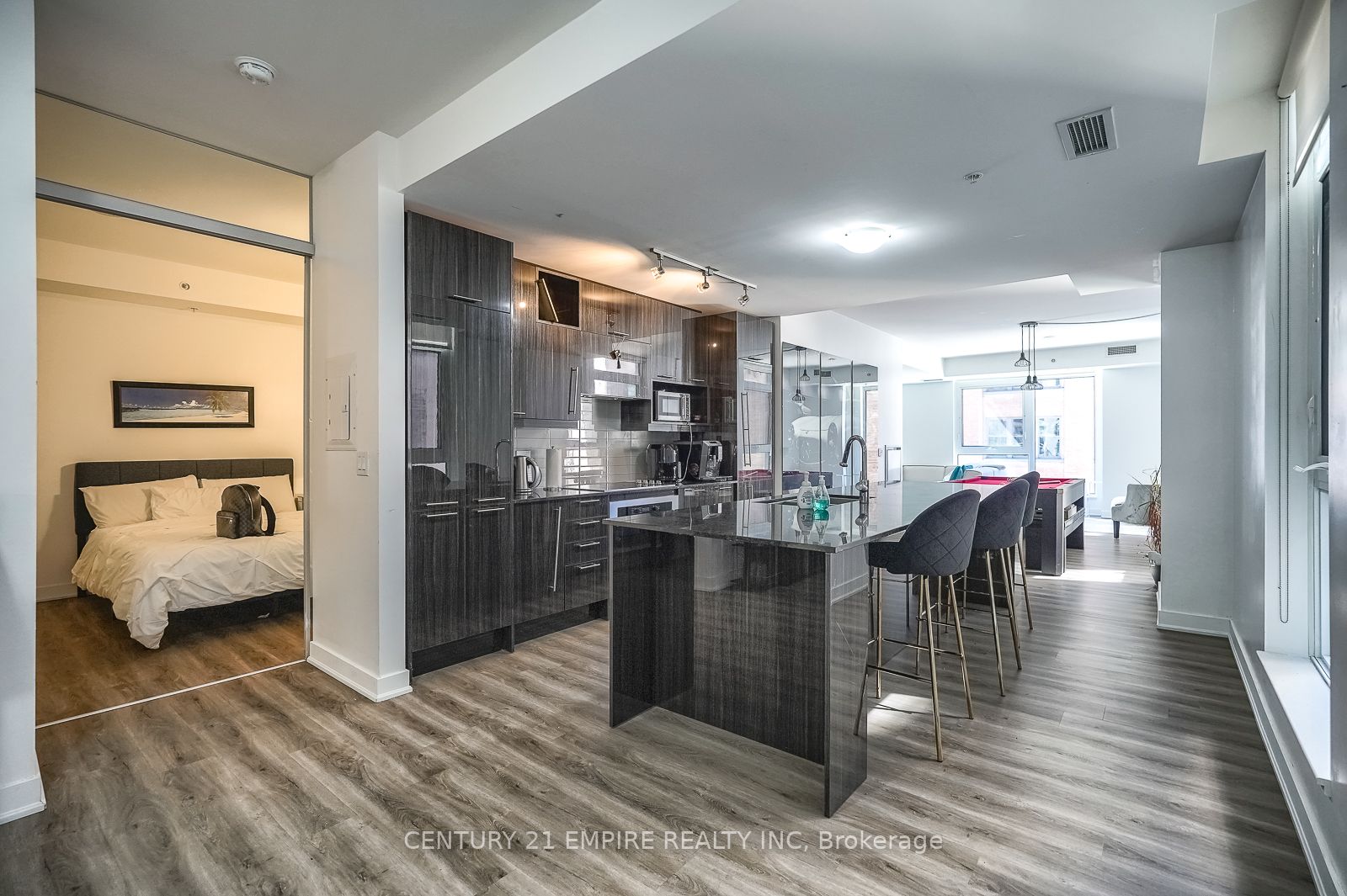 30 Nelson Street #325