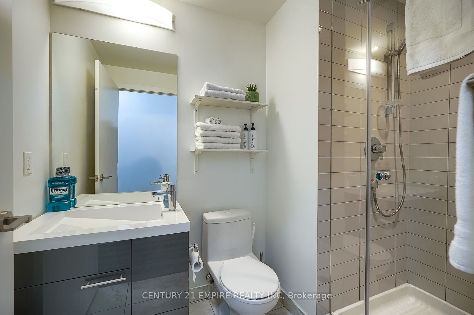 30 Nelson Street #325