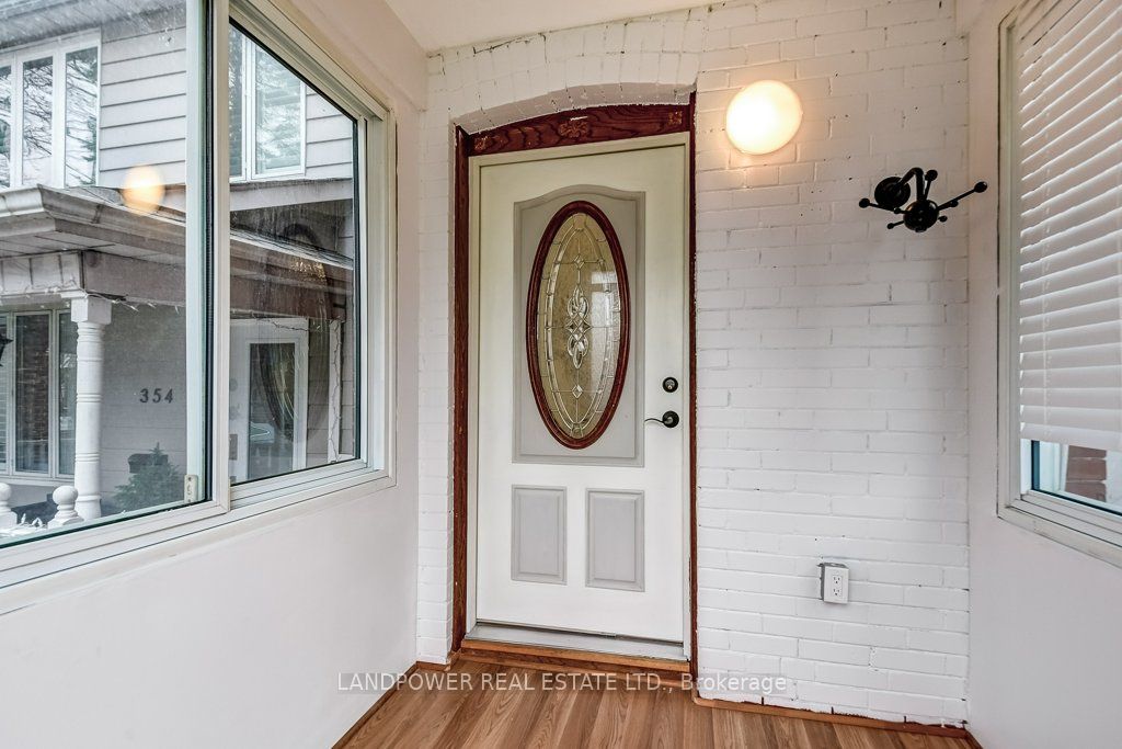 356 Soudan Avenue