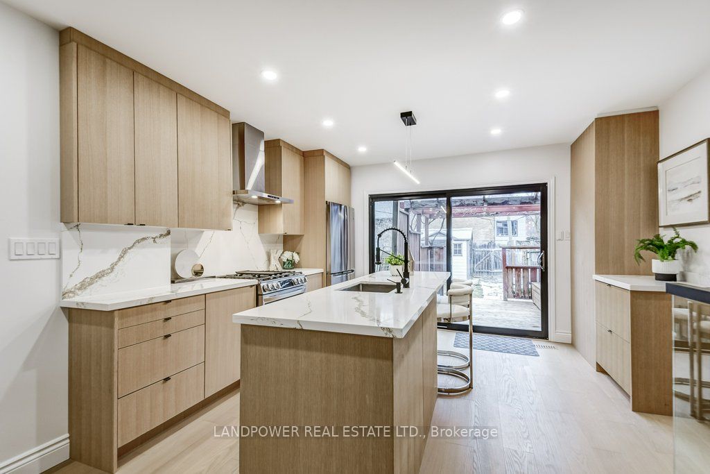356 Soudan Avenue