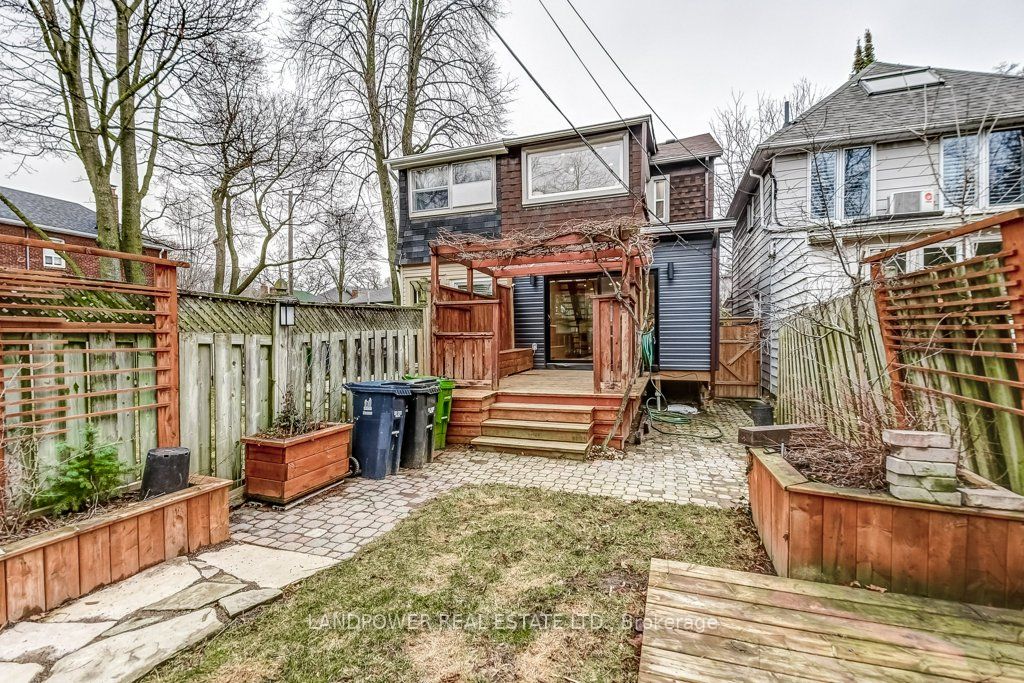 356 Soudan Avenue
