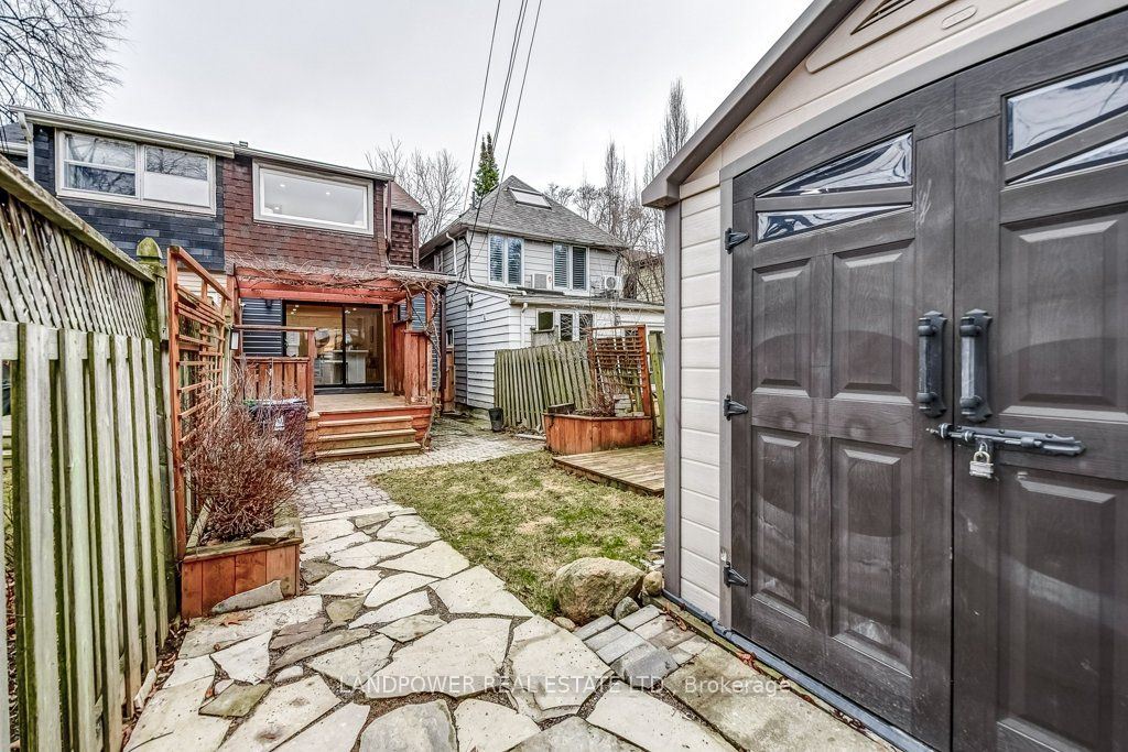 356 Soudan Avenue