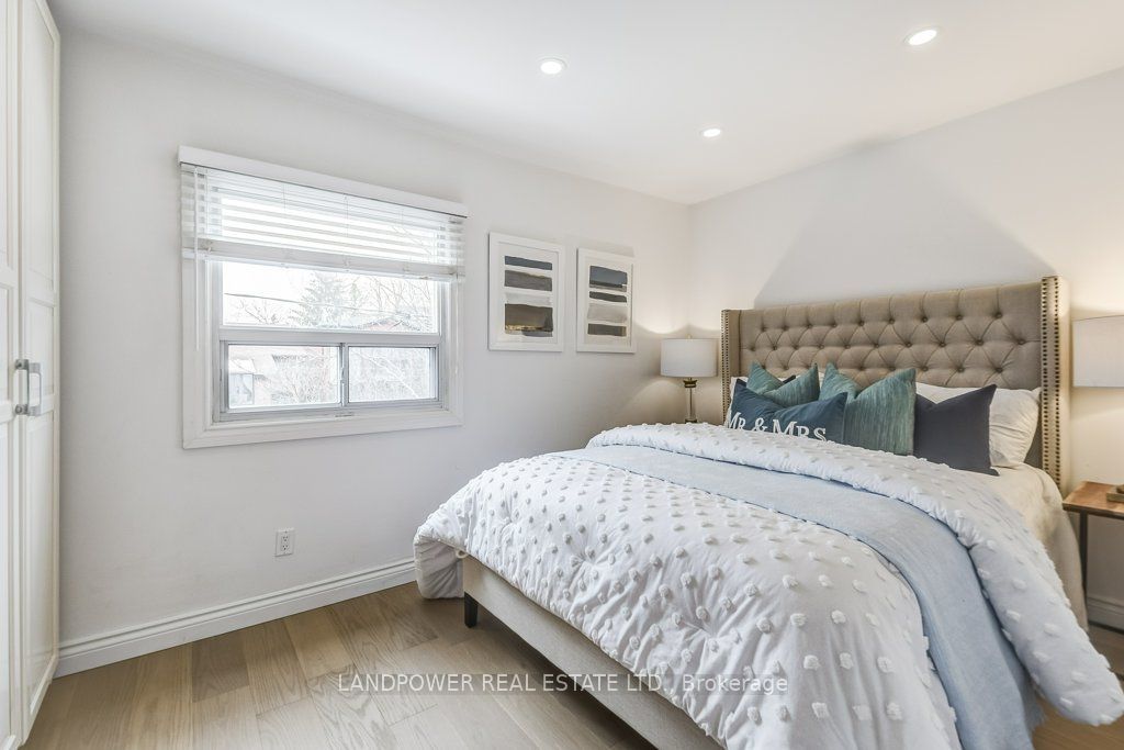 356 Soudan Avenue