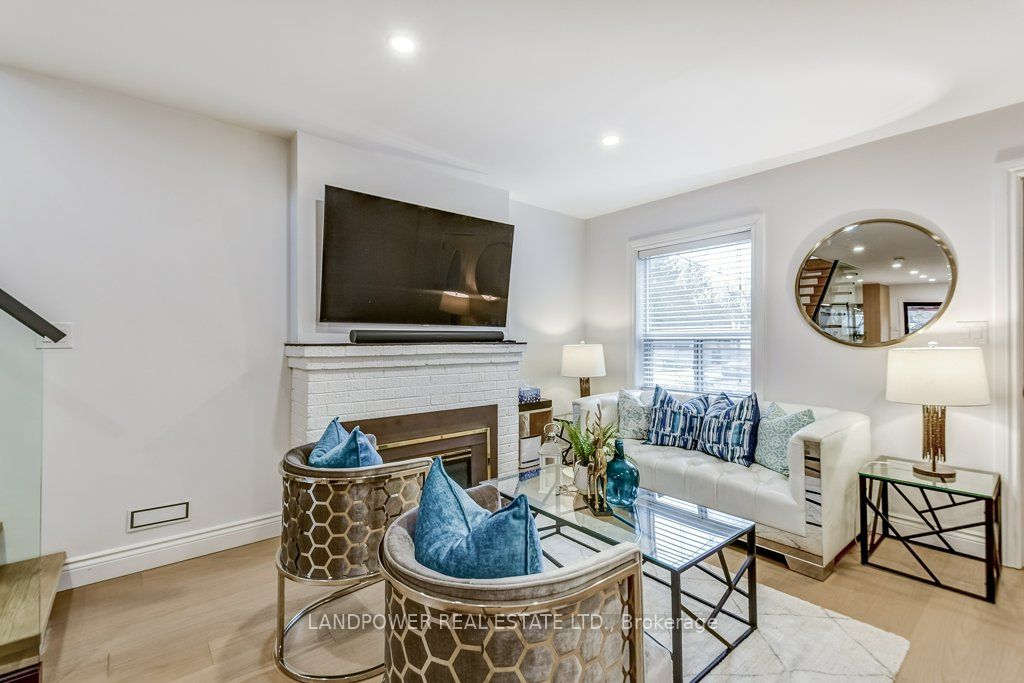 356 Soudan Avenue