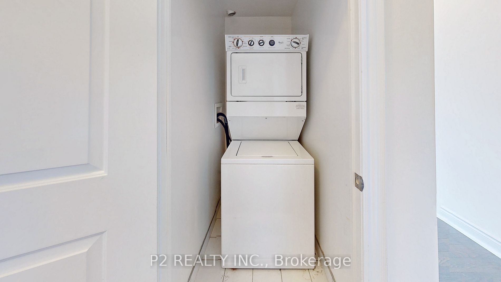 10 Bloorview Pl, #704