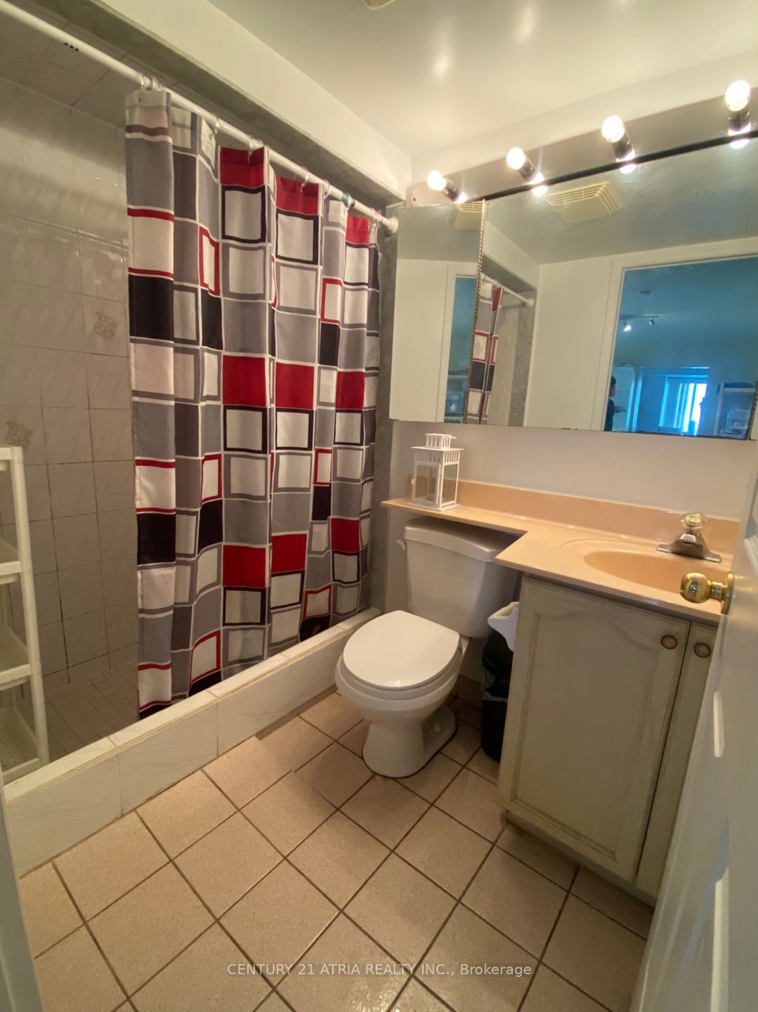 1 Pemberton Avenue, #402