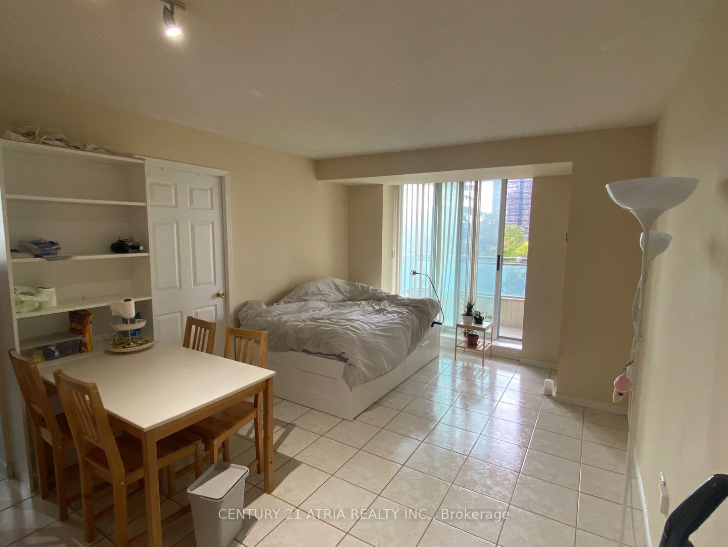 1 Pemberton Avenue, #402