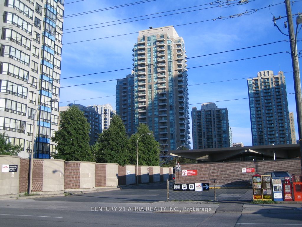 1 Pemberton Avenue, #402