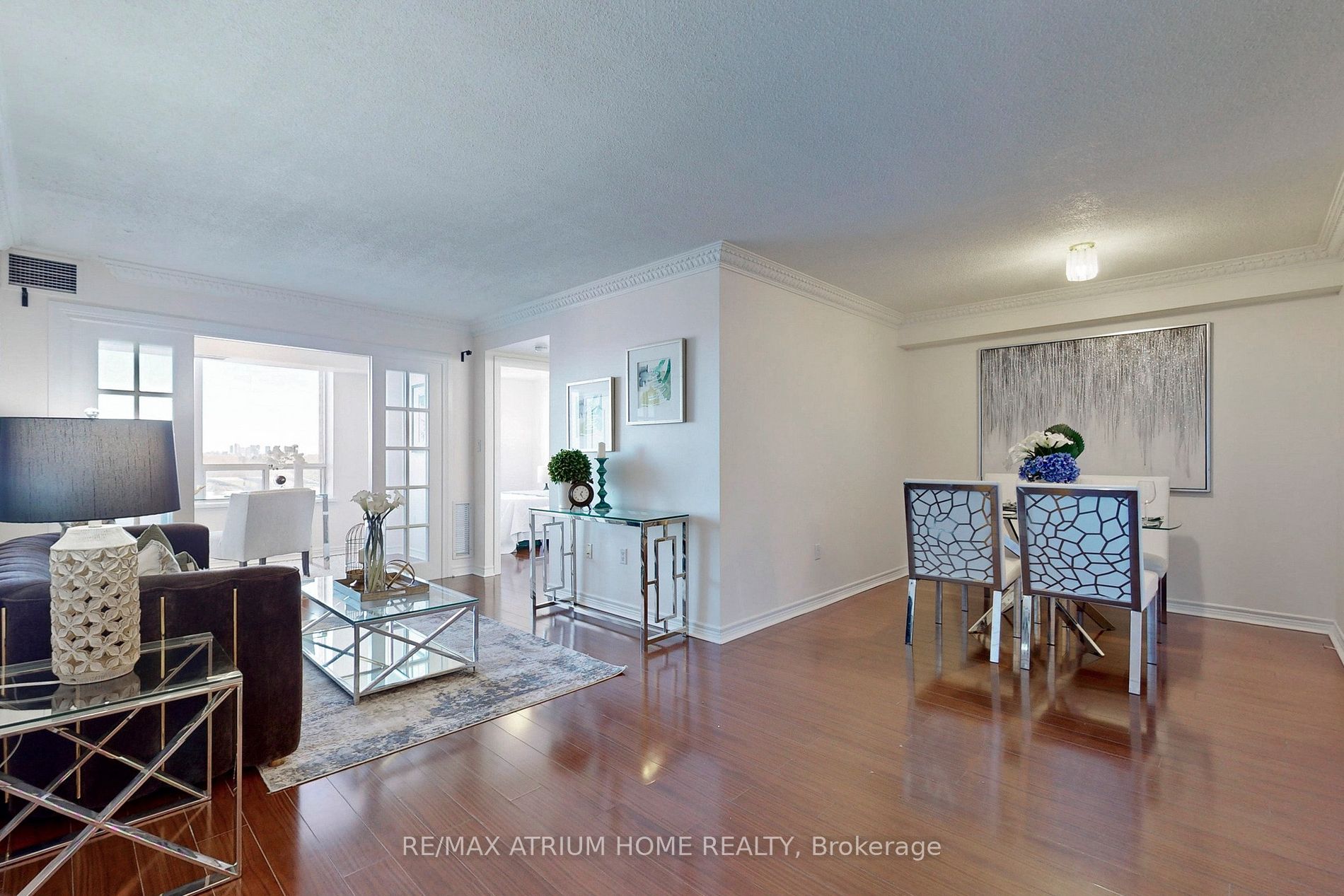 88 Grandview Way, #811