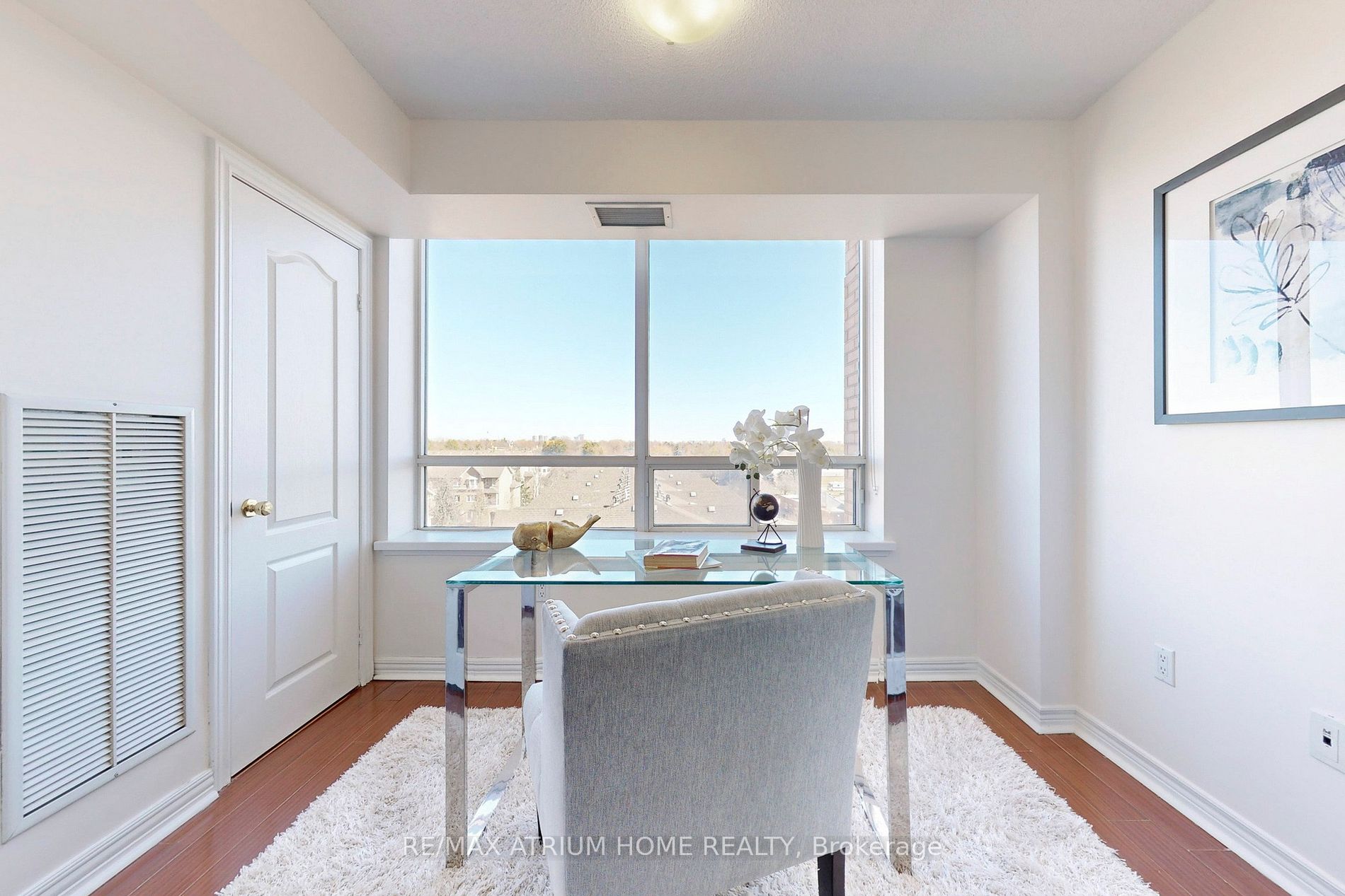 88 Grandview Way, #811