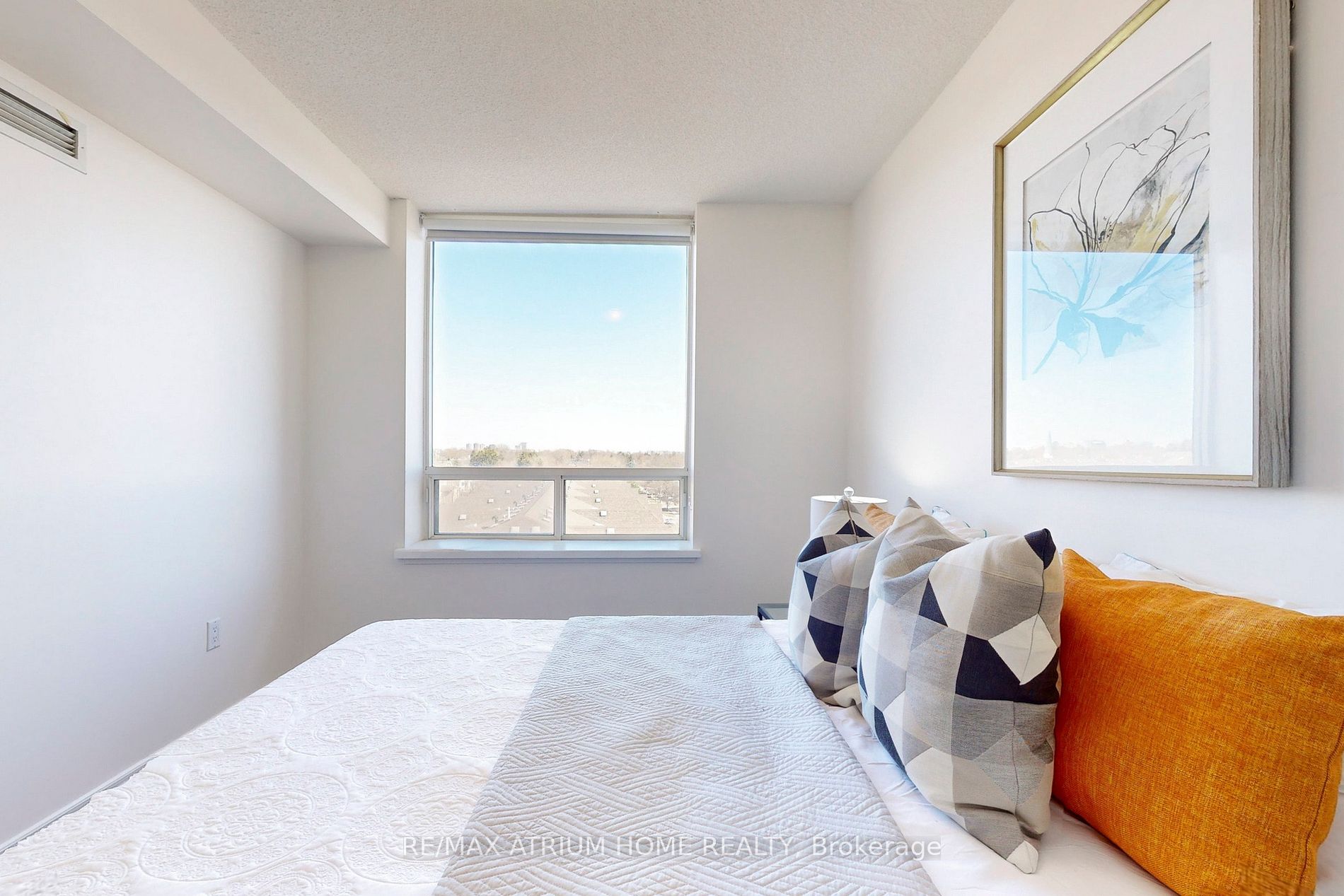88 Grandview Way, #811