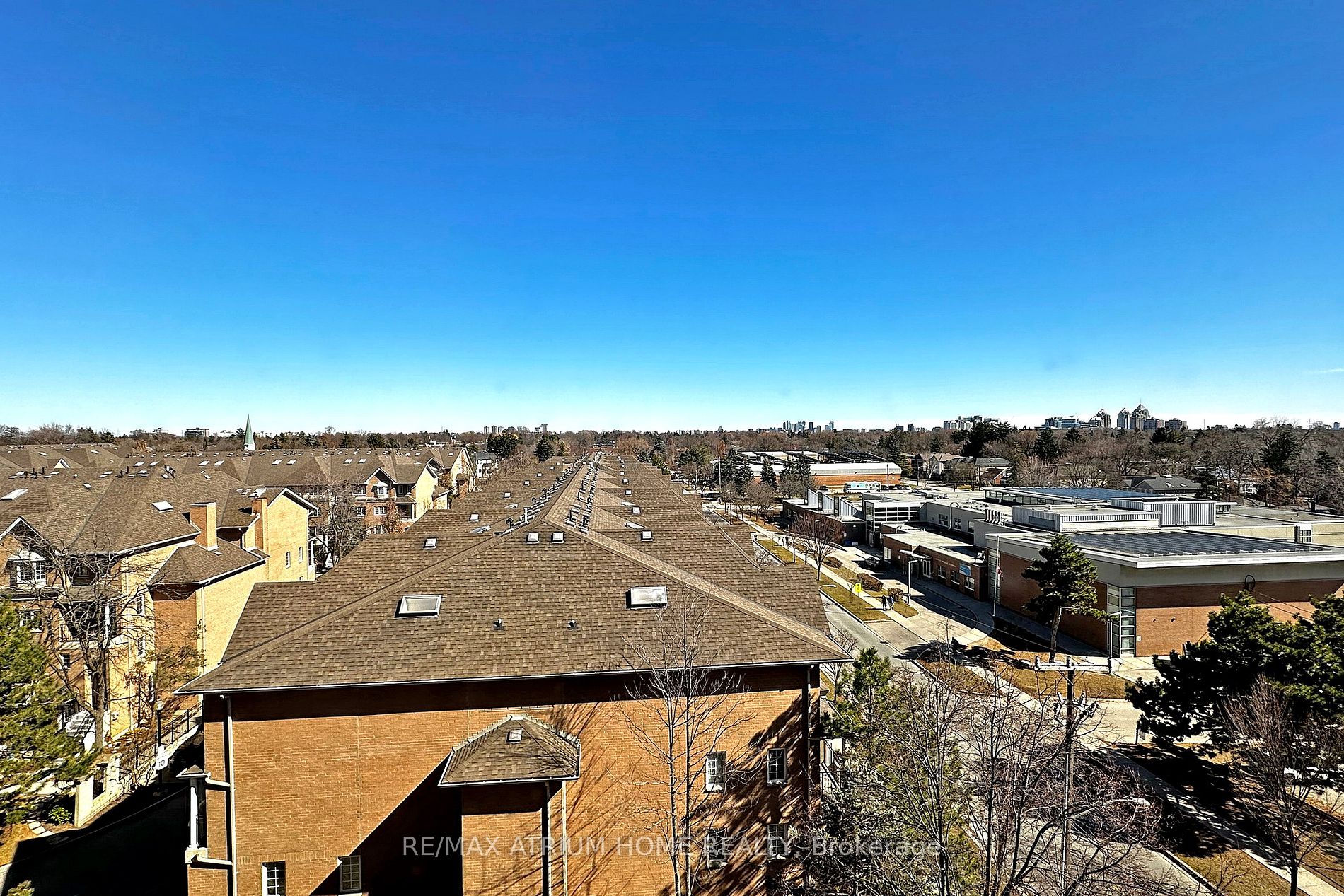88 Grandview Way, #811