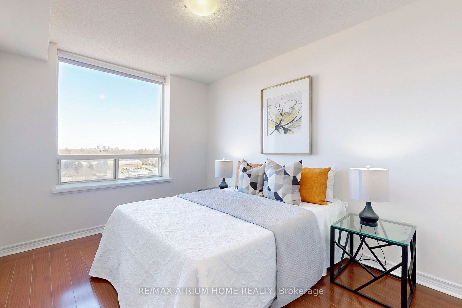 88 Grandview Way, #811