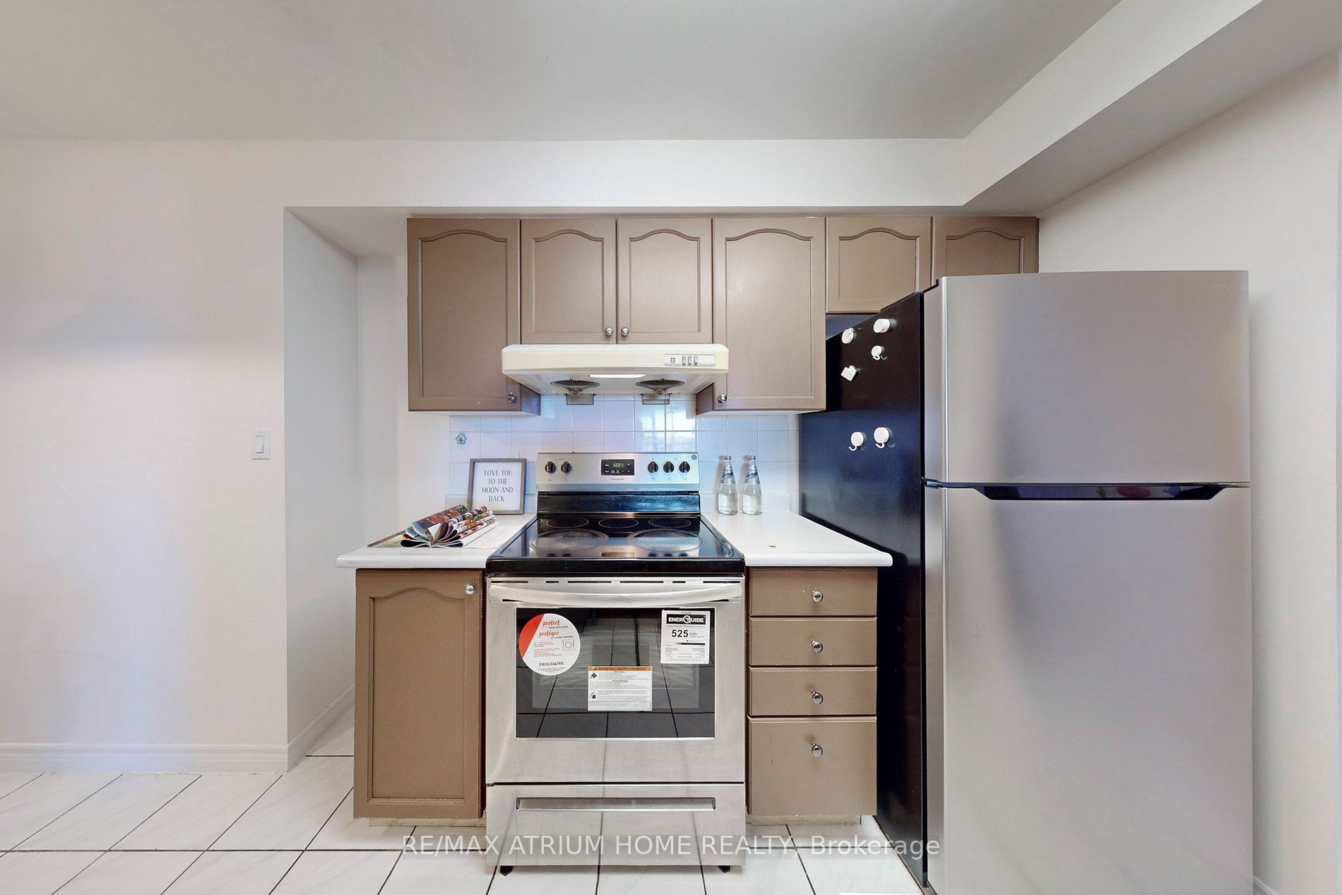 88 Grandview Way, #811