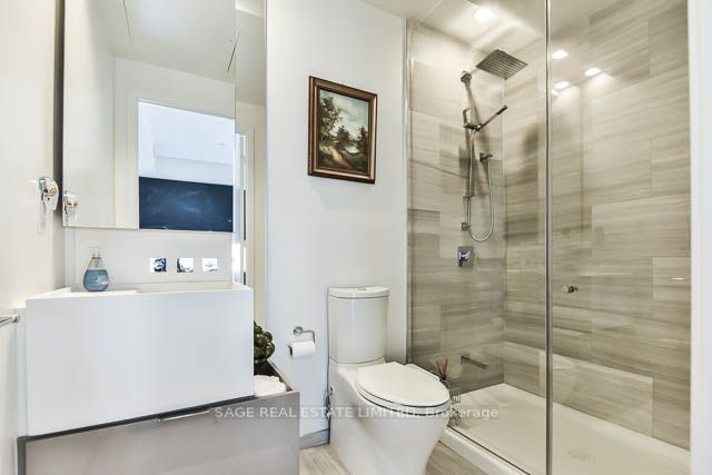 1 Bloor Street E #510
