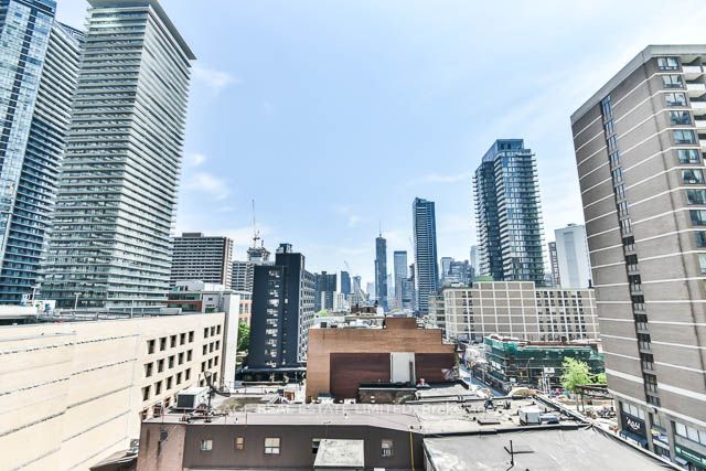 1 Bloor Street E #510