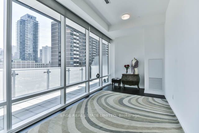 1 Bloor Street E #510
