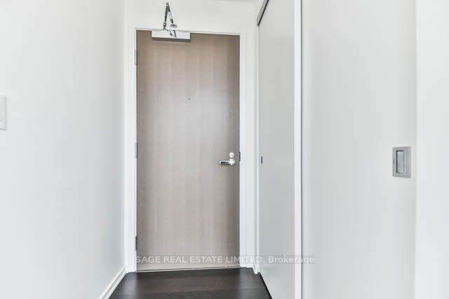 1 Bloor Street E #510