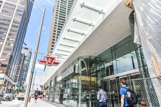 1 Bloor Street E #510