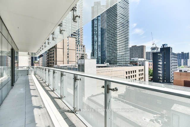 1 Bloor Street E #510