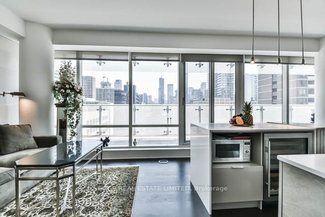 1 Bloor Street E #510